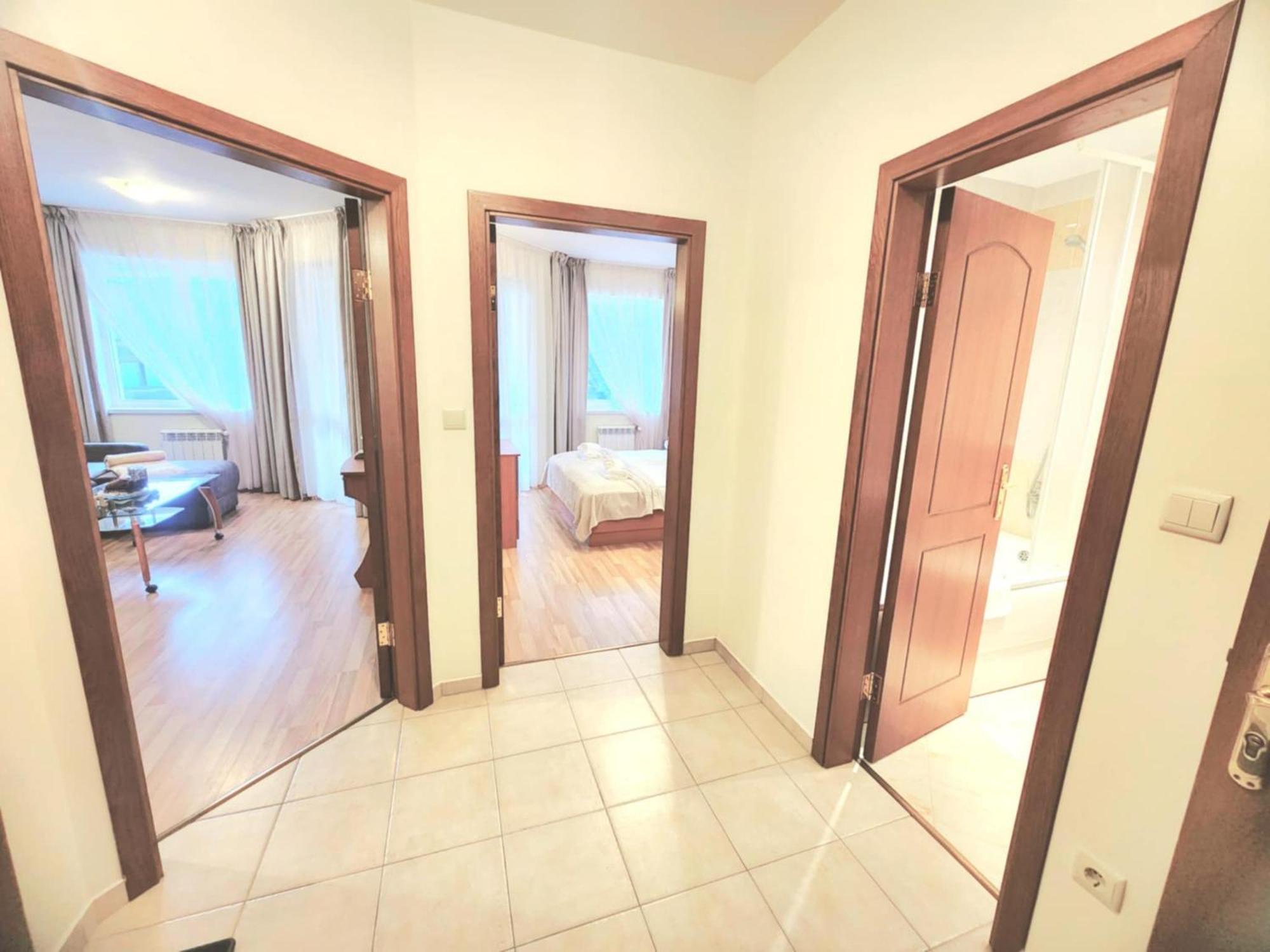 Arboro Royal Plaza Apartment